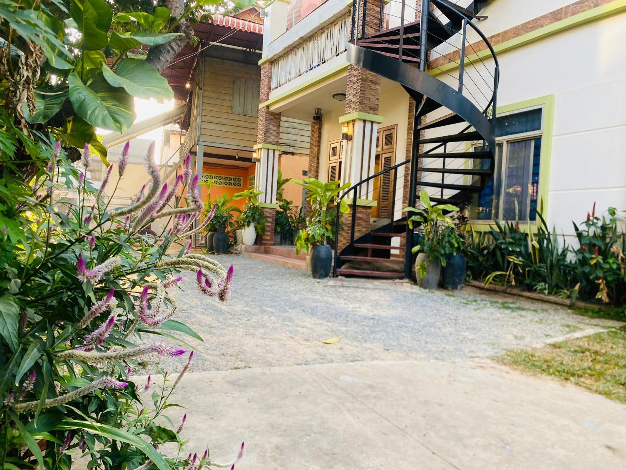 Sophat Villa Siem Reap Exterior foto